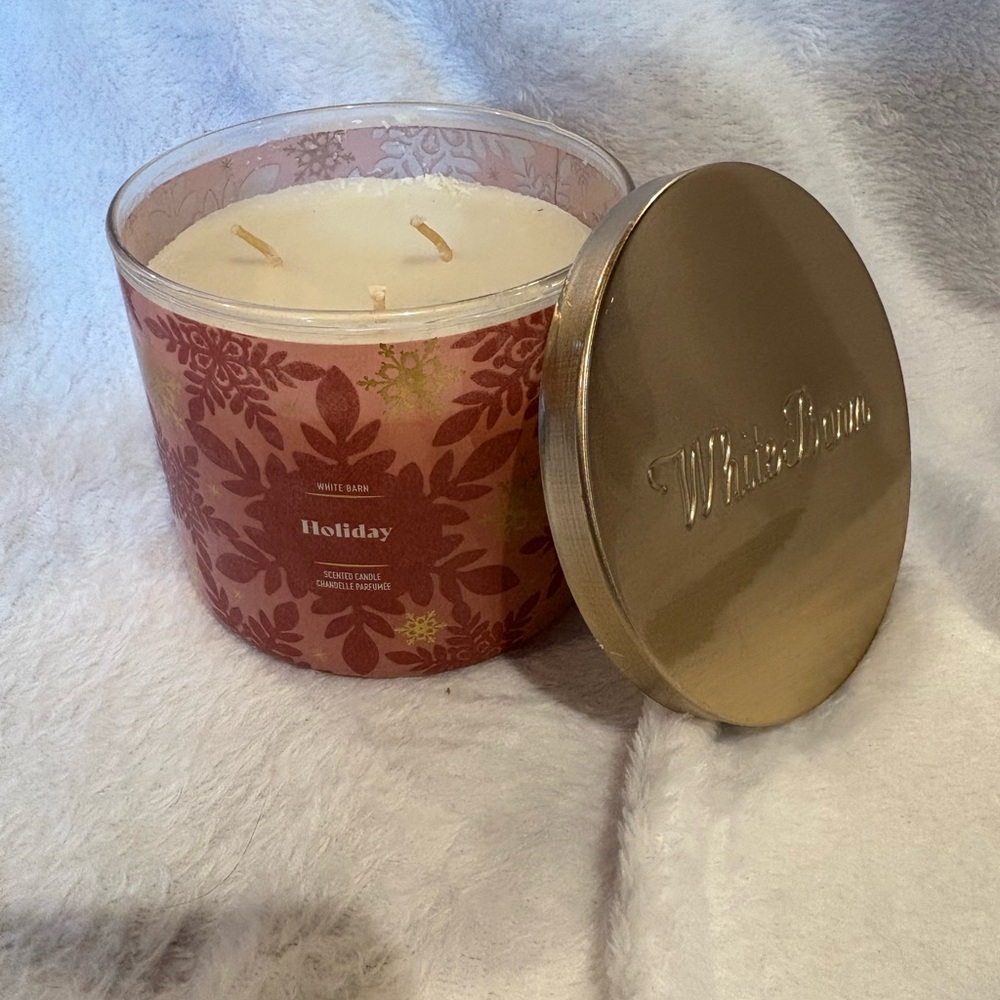 Bath & Body Works Holiday Candle with Gold Lid